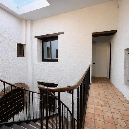 Apartment Spacieux Sous Les Toits De Perpignan