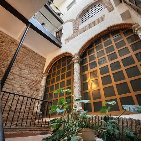 Spacieux Sous Les Toits De Apartment